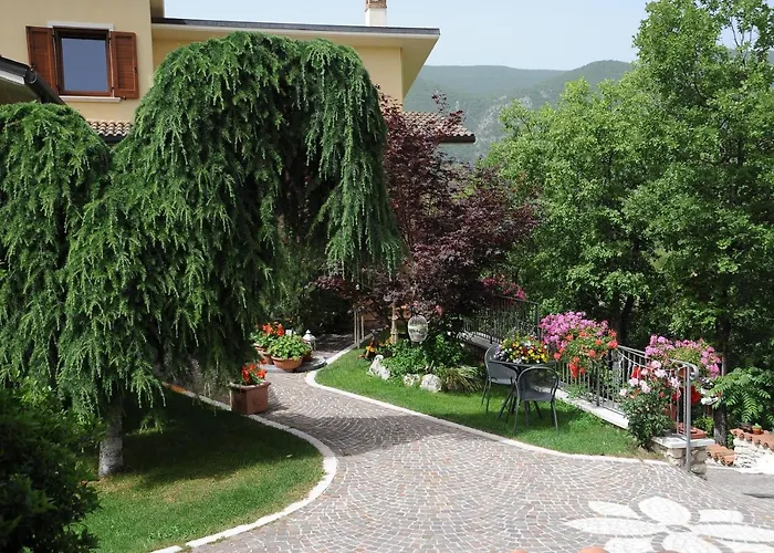 Very Cozy In The Center Of
