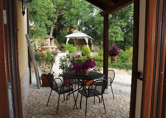 Very Cozy In The Center Of בית הארחה 3*