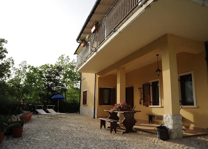 Very Cozy In The Center Of בית הארחה 3*