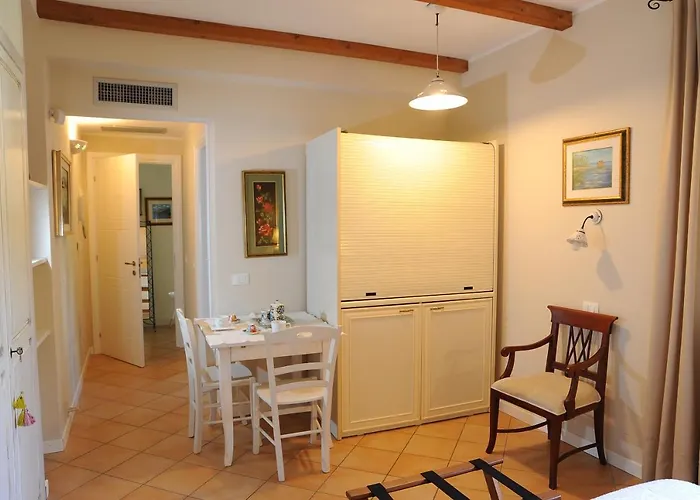 Very Cozy In The Center Of בית הארחה 3*