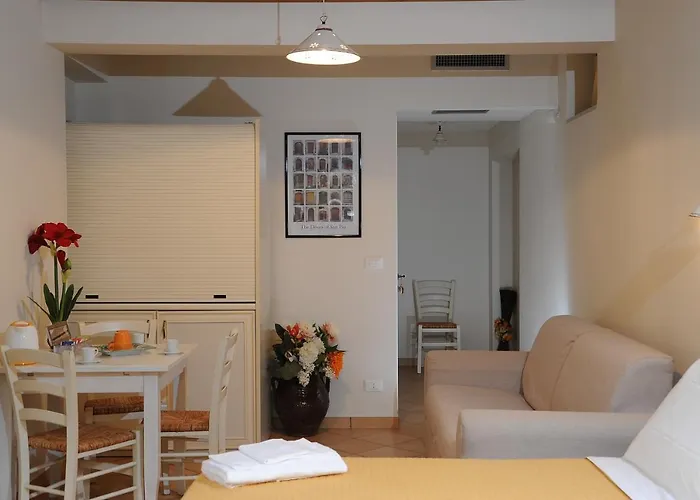 Very Cozy In The Center Of בית הארחה